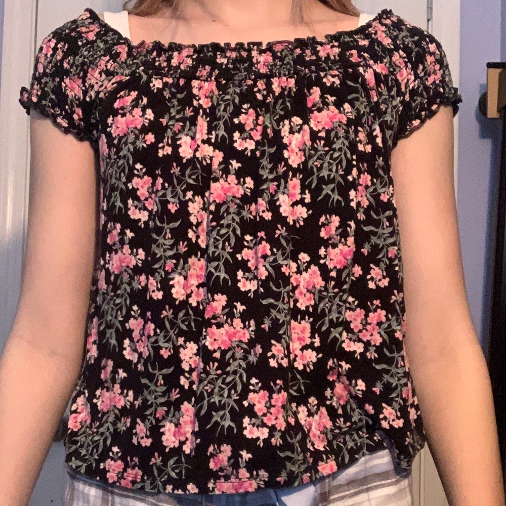 Flower printed tee
